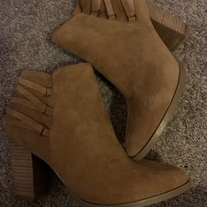 cowboy booties size 9 taupe/tan/lightbrown